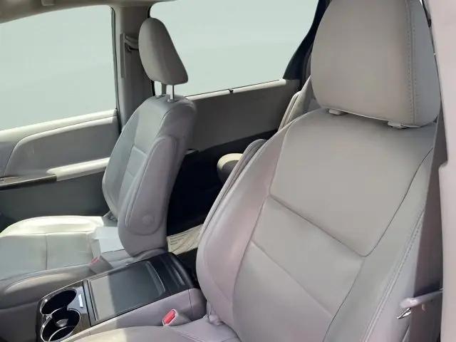 2018 Toyota Sienna XLE 7 Passenger