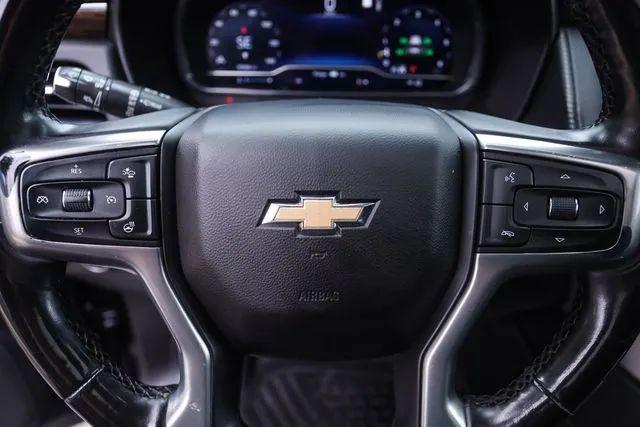 2023 Chevrolet Suburban 4WD Premier
