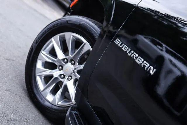 2023 Chevrolet Suburban 4WD Premier