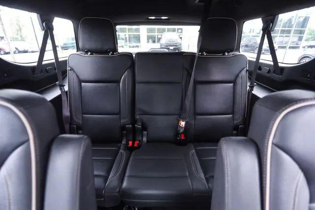 2023 Chevrolet Suburban 4WD Premier