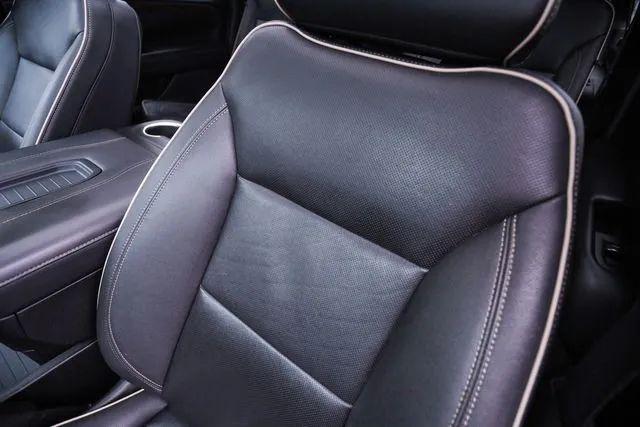 2023 Chevrolet Suburban 4WD Premier