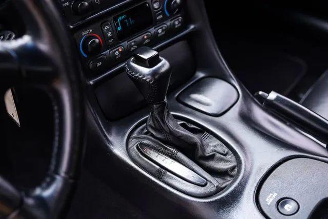 2003 Chevrolet Corvette Base