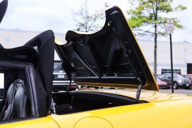 2003 Chevrolet Corvette Base