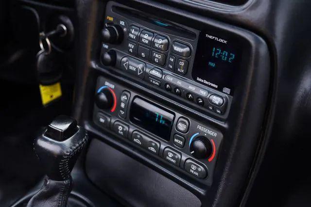 2003 Chevrolet Corvette Base