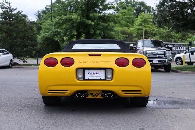 2003 Chevrolet Corvette Base