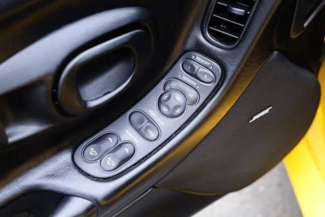 2003 Chevrolet Corvette Base