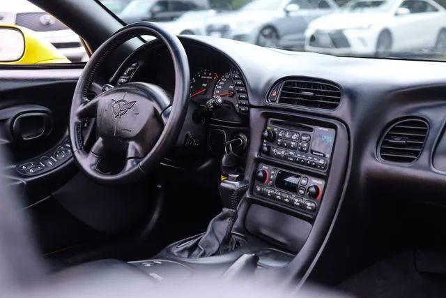 2003 Chevrolet Corvette Base