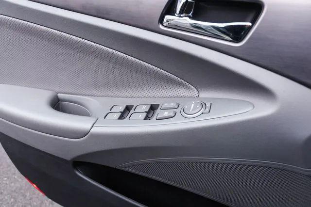 2013 Hyundai Sonata Hybrid Limited