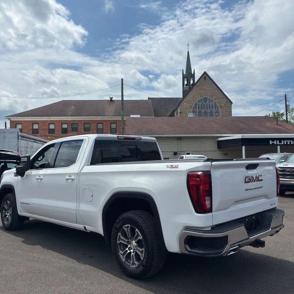 2020 GMC Sierra 1500 4WD Crew Cab Standard Box SLE