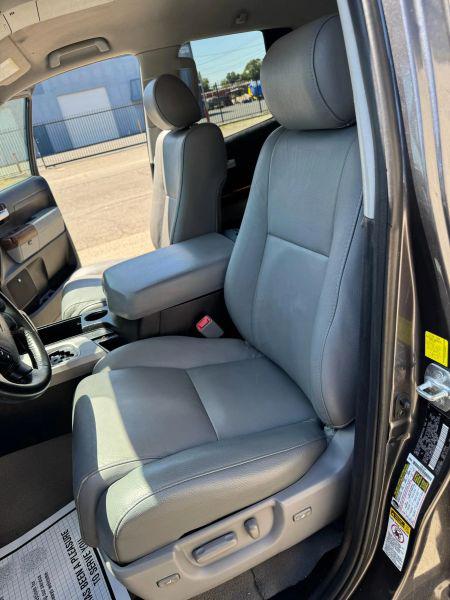 2011 Toyota Tundra Limited 5.7L V8