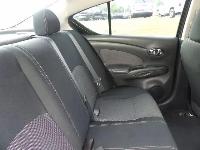 2015 Nissan Versa 1.6 SV