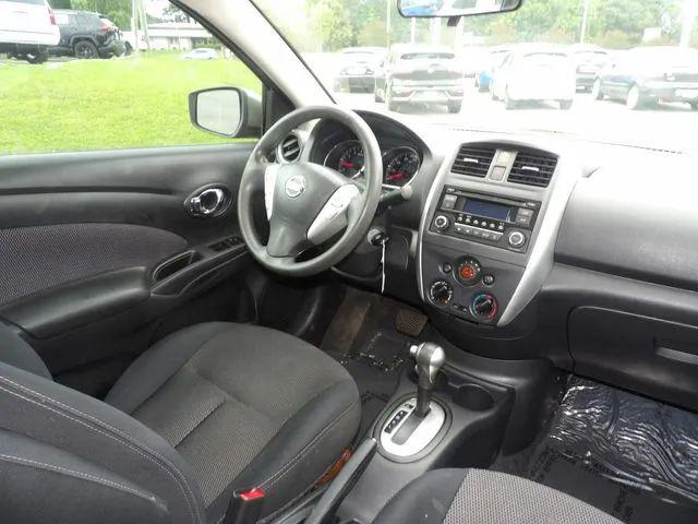 2015 Nissan Versa 1.6 SV
