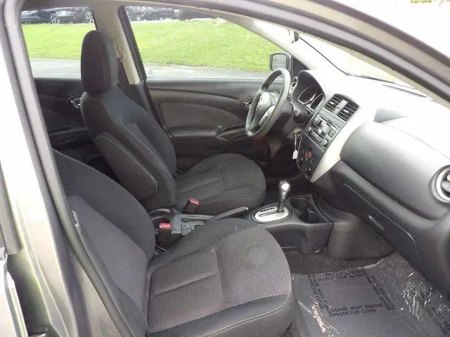 2015 Nissan Versa 1.6 SV