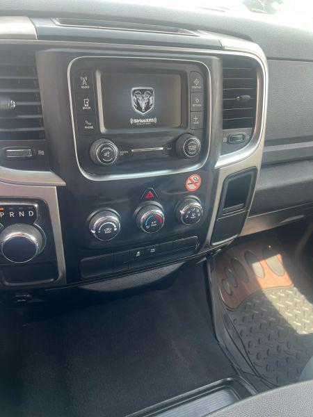 2019 Ram 1500 Classic SLT Crew Cab 4x2 6'4" Box
