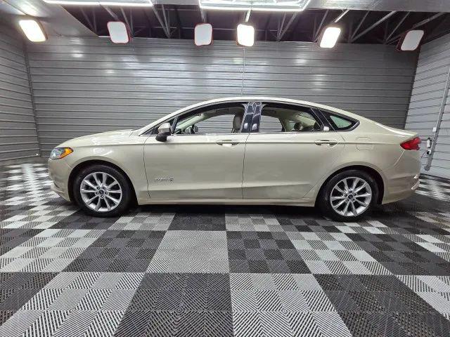 2017 Ford Fusion Hybrid SE