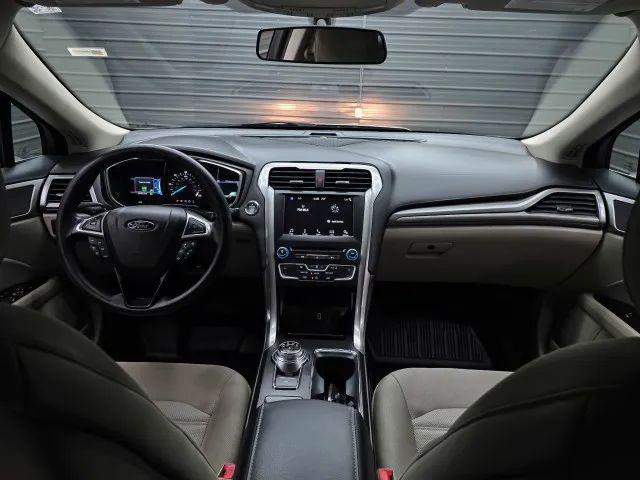 2017 Ford Fusion Hybrid SE