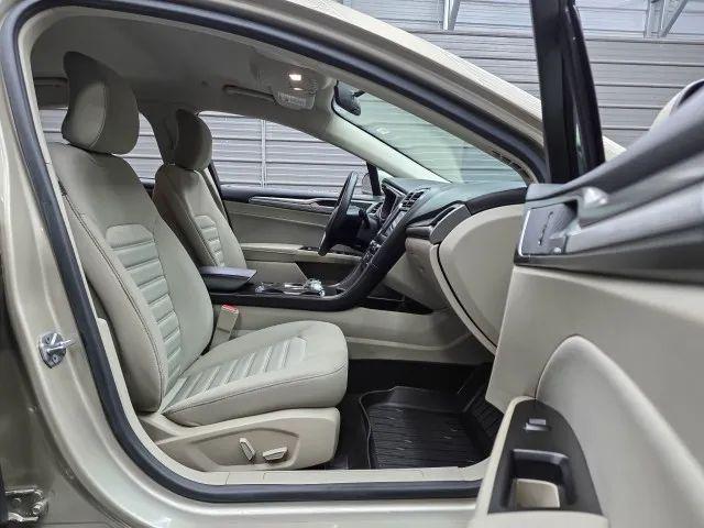 2017 Ford Fusion Hybrid SE
