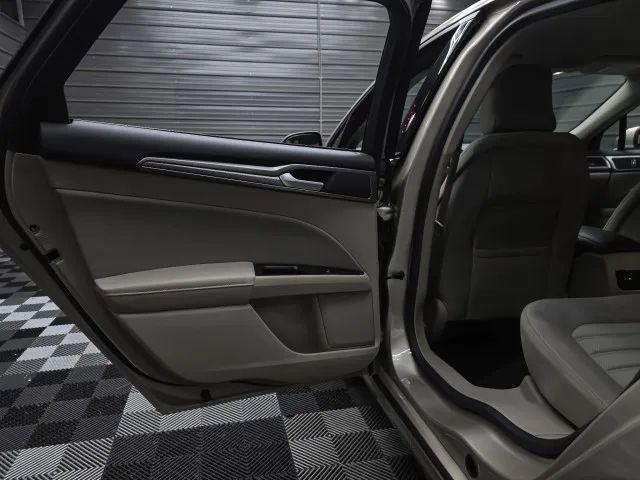 2017 Ford Fusion Hybrid SE