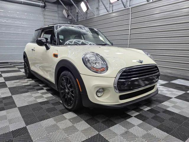 2017 MINI Hardtop Cooper