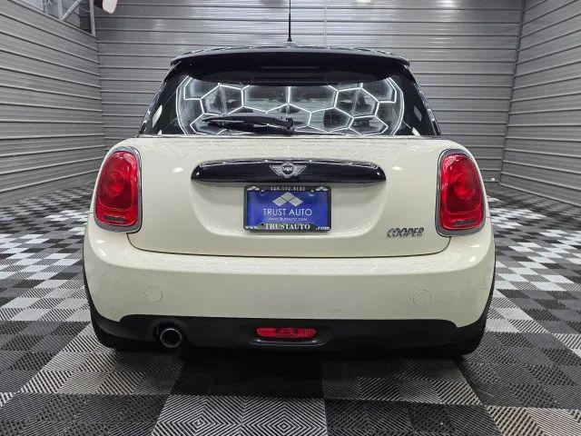2017 MINI Hardtop Cooper