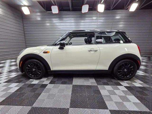 2017 MINI Hardtop Cooper