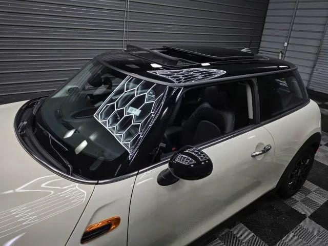 2017 MINI Hardtop Cooper