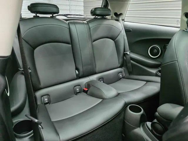 2017 MINI Hardtop Cooper