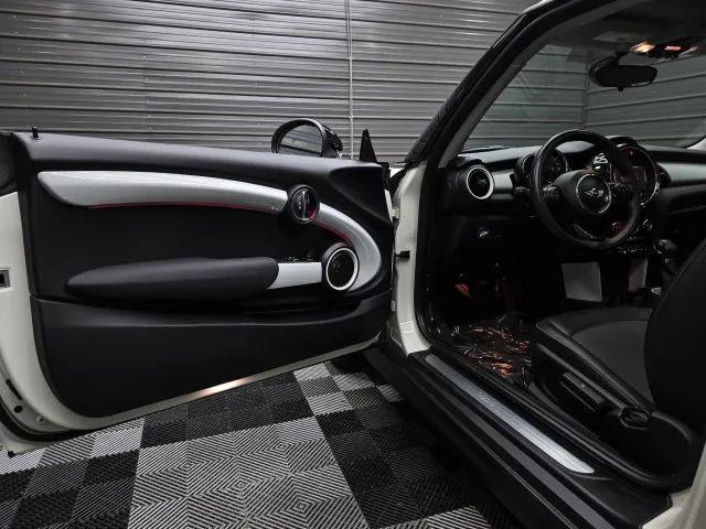 2017 MINI Hardtop Cooper