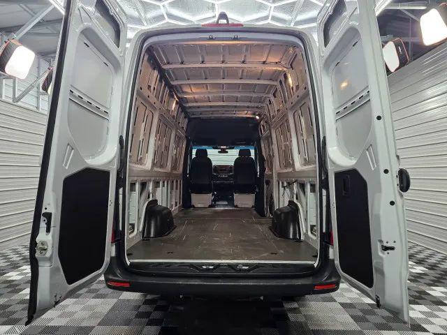 2022 Mercedes-Benz Sprinter 2500 High Roof V6