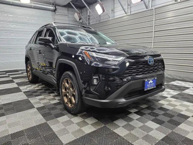 2023 Toyota RAV4 Hybrid Woodland Edition