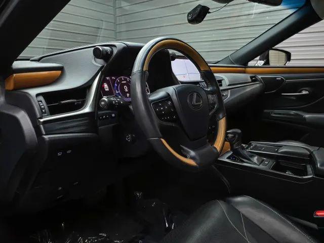 2019 Lexus ES 350 Ultra Luxury
