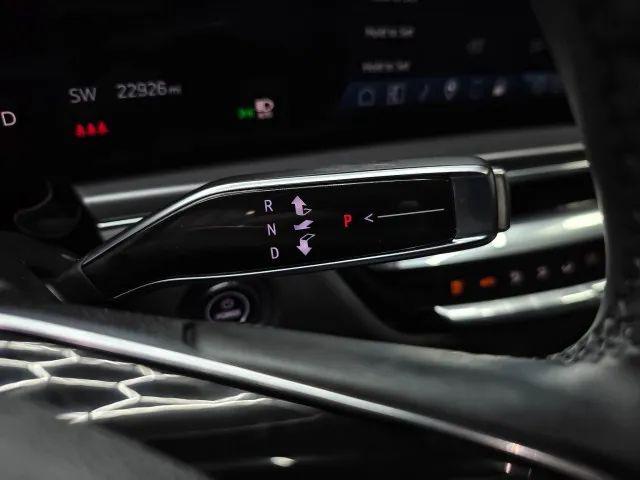 2024 Cadillac iQ Tech w/1SA