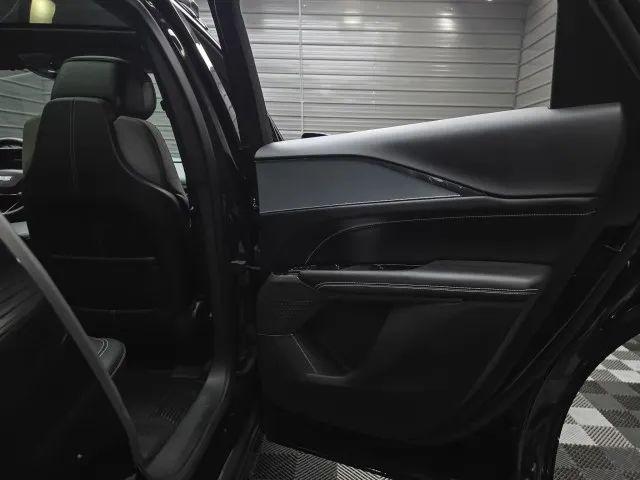2024 Cadillac iQ Tech w/1SA