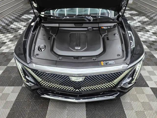 2024 Cadillac iQ Tech w/1SA
