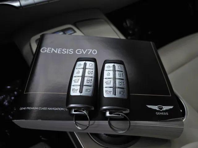 2023 Genesis GV70 2.5T AWD