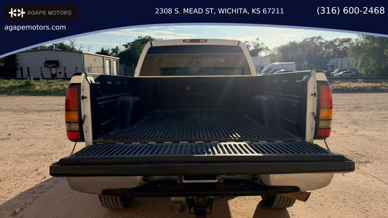 2006 GMC Sierra 2500HD SLE2