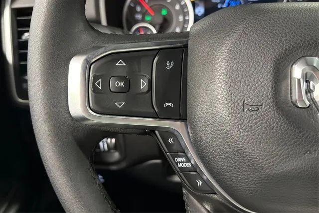 2025 Ram 1500 Big Horn Crew Cab 4x4 5'7" Box