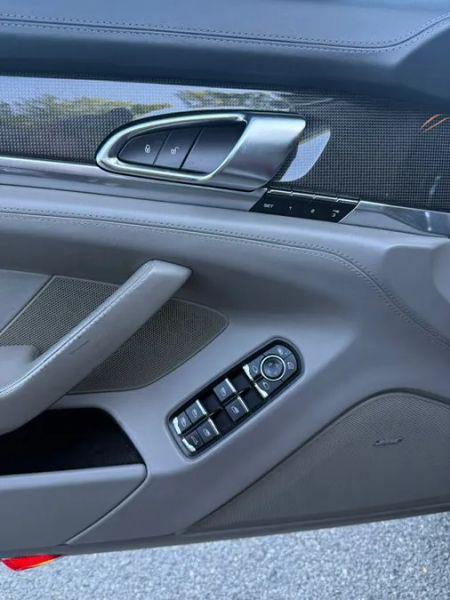 2013 Porsche Panamera GTS