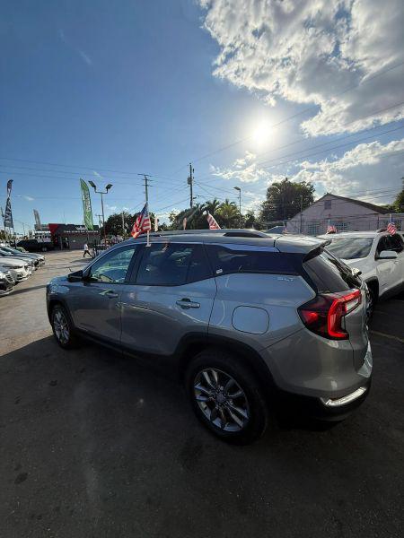 2024 GMC Terrain AWD SLT