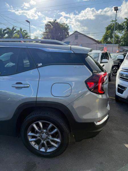 2024 GMC Terrain AWD SLT