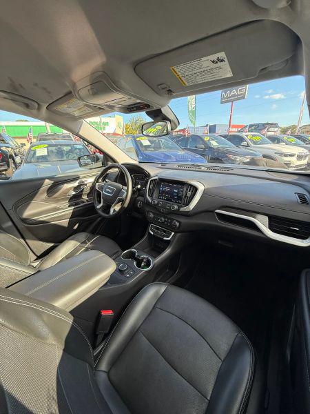 2024 GMC Terrain AWD SLT