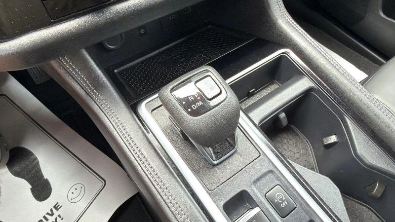 2024 Nissan Pathfinder Platinum FWD