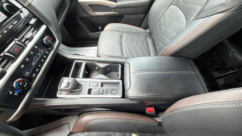 2024 Nissan Pathfinder Platinum FWD