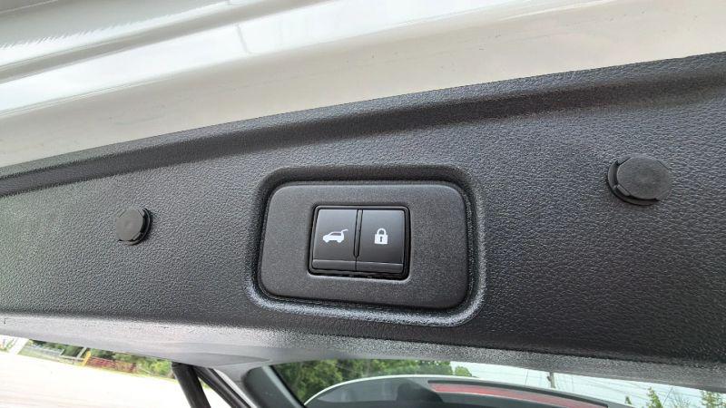 2024 Nissan Pathfinder Platinum FWD