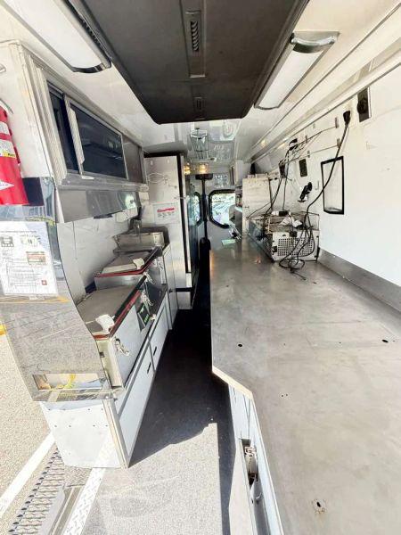 2020 Mercedes-Benz Sprinter 4500 High Roof V6