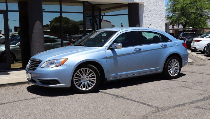 2013 Chrysler 200 Limited