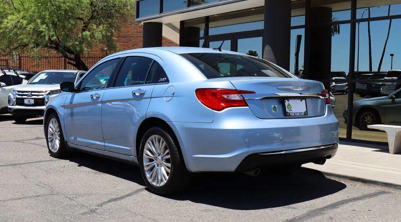 2013 Chrysler 200 Limited