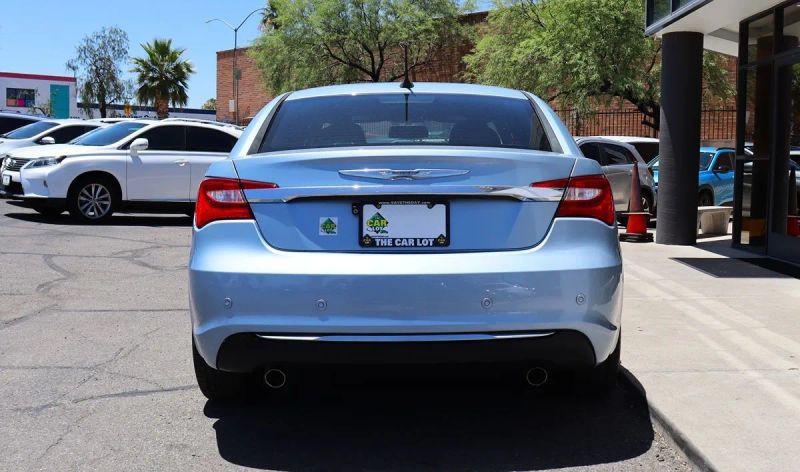 2013 Chrysler 200 Limited