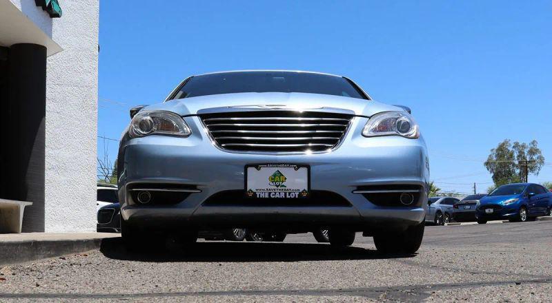 2013 Chrysler 200 Limited