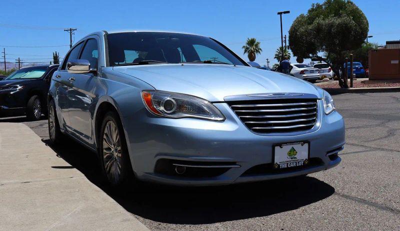 2013 Chrysler 200 Limited